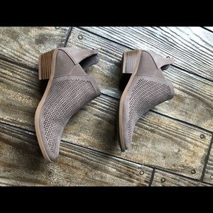 Madeline Girl - Girl Boss ankle boots